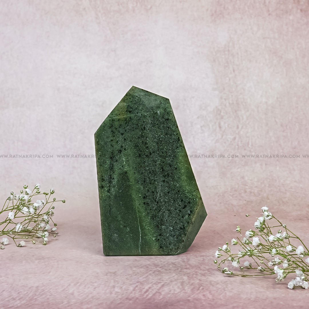 Green Aventurine - 710gm